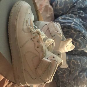 Hightop white Air Force ones